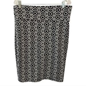 LuLaRoe Black and White Floral Pull On Pencil Skirt Large